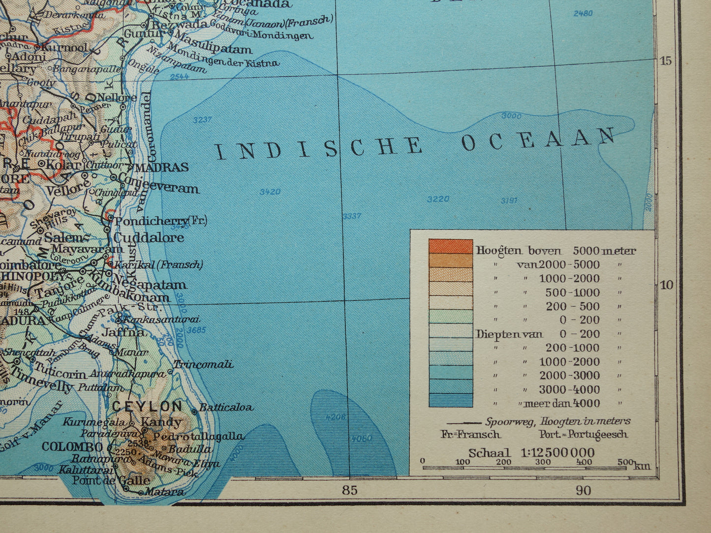 Oude kaart van India uit 1938 originele vintage Nederlandse landkaart van India hoogtekaart