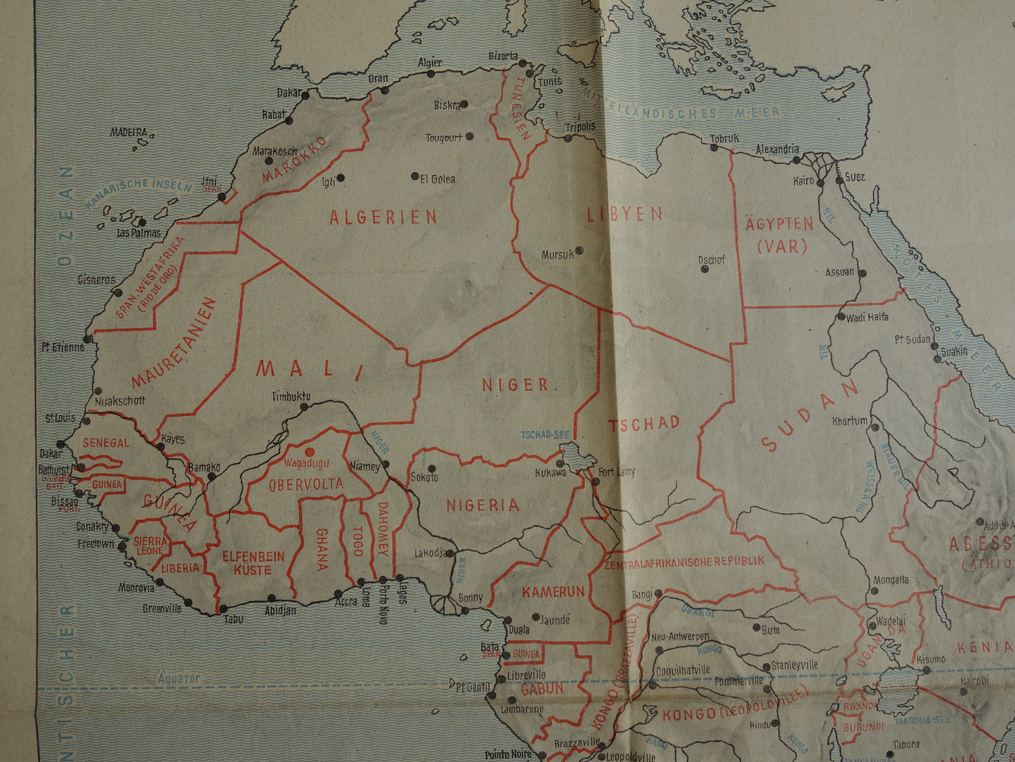 Oude landkaart van Afrika uit 1965 originele historische kaart Afrika continent 39 x 52 cm