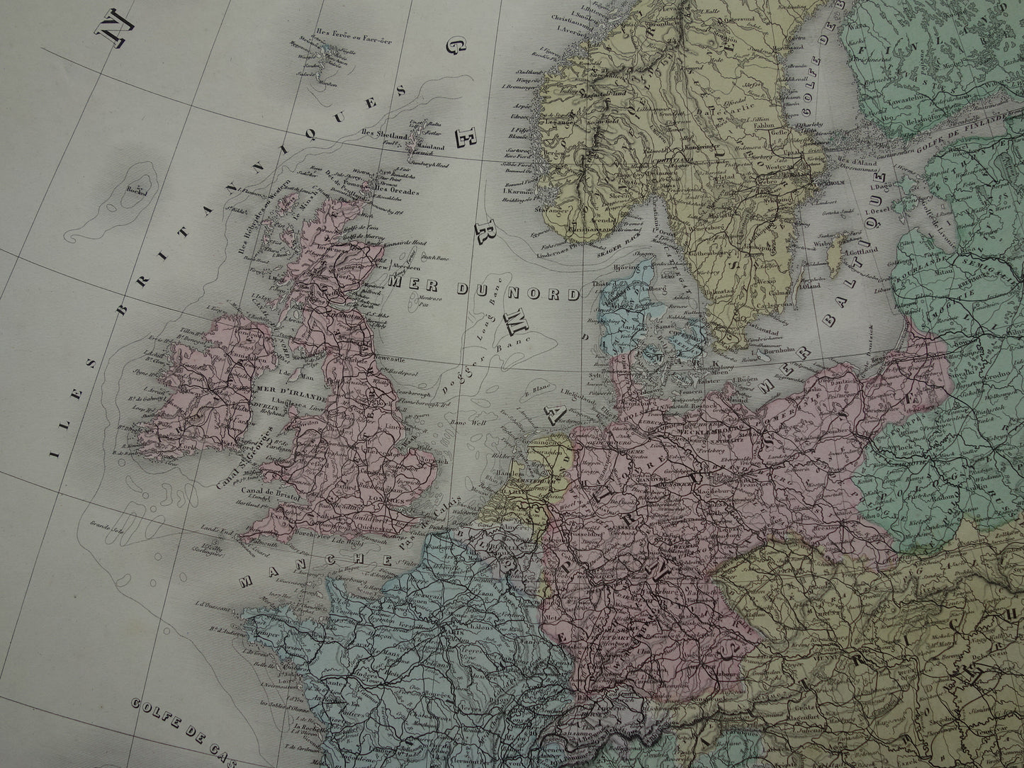 Grote antieke landkaart van Europa uit 1880 Originele 140+ jaar oude kaart Europa continent Vintage handgekleurde kaarten