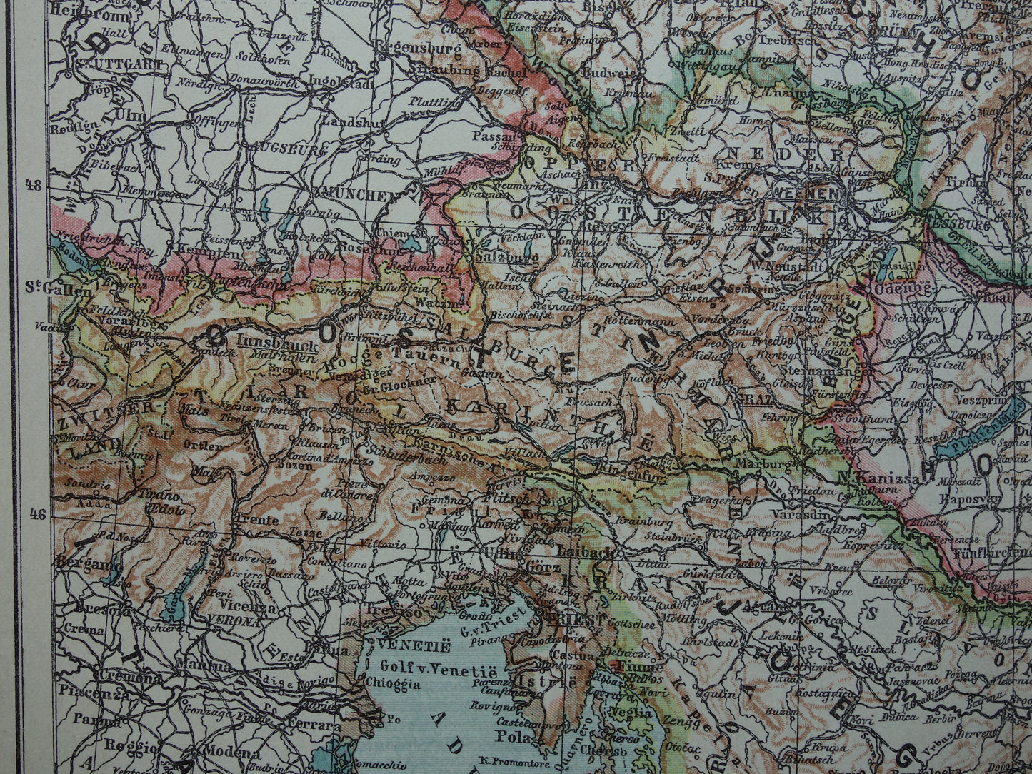 Oude kaart van de Balkan met Tsjechoslowakije Joegoslavië Hongarije Originele antieke Nederlandse landkaart van voormalig Oostenrijk-Hongarije uit 1921 vintage historische kaarten