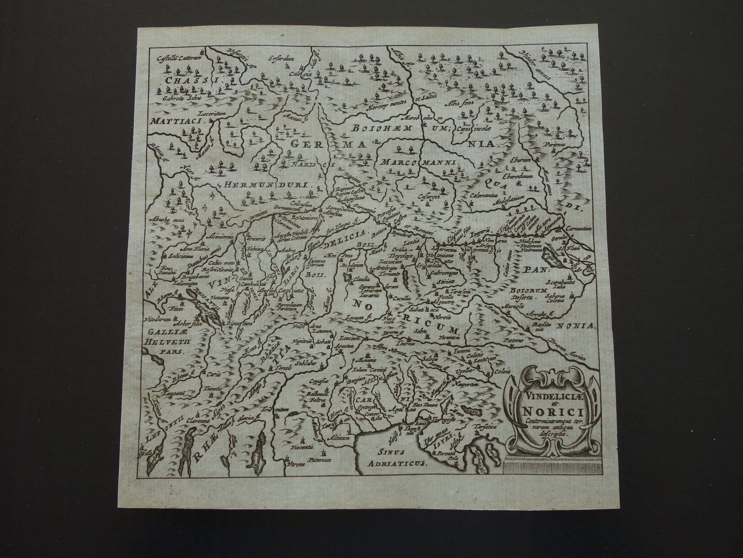 360+ jaar oude kaart van Oostenrijk Tsjechië Beieren 1661 originele antieke Nederlandse landkaart klein formaat