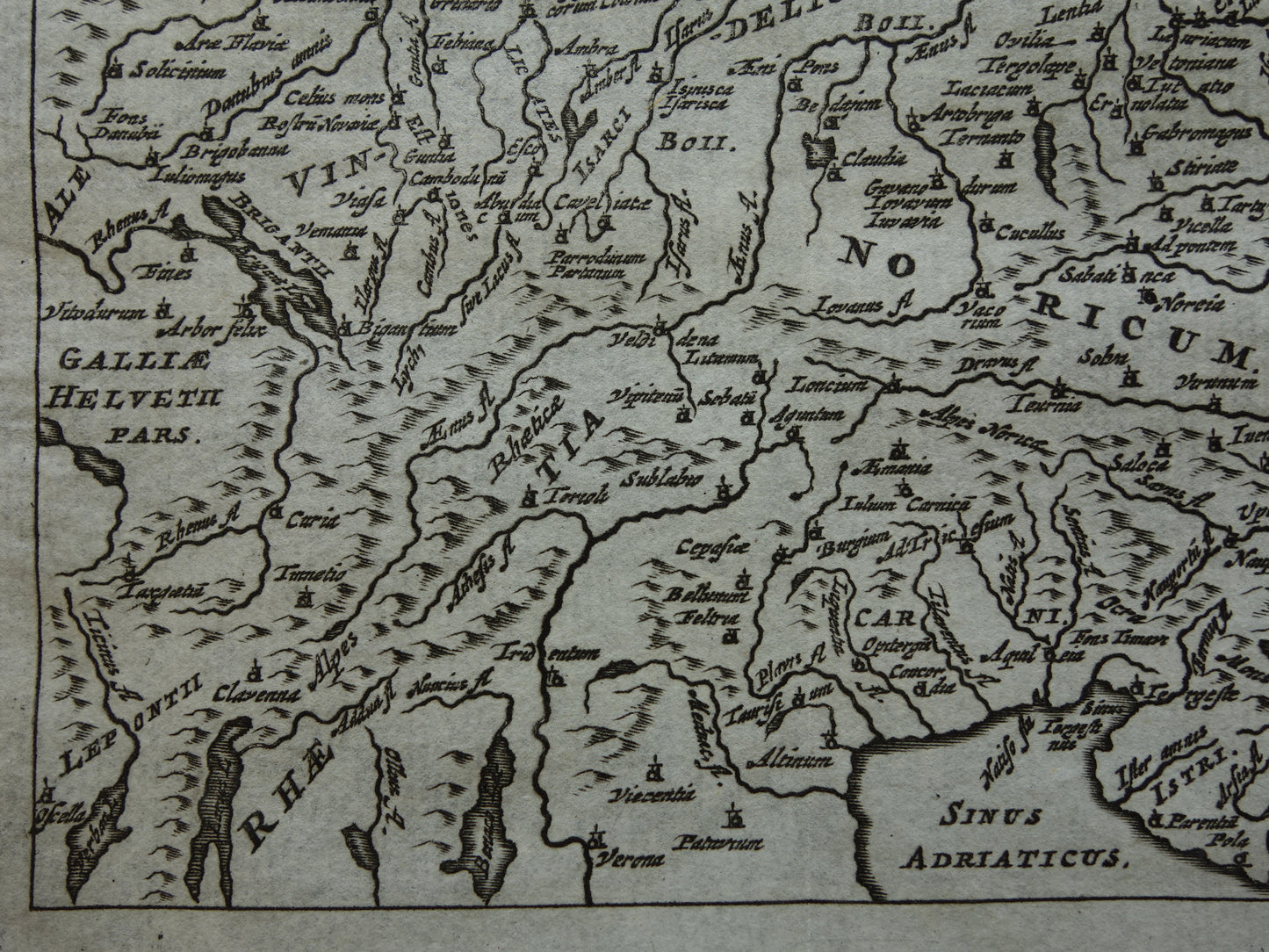 360+ jaar oude kaart van Oostenrijk Tsjechië Beieren 1661 originele antieke Nederlandse landkaart klein formaat