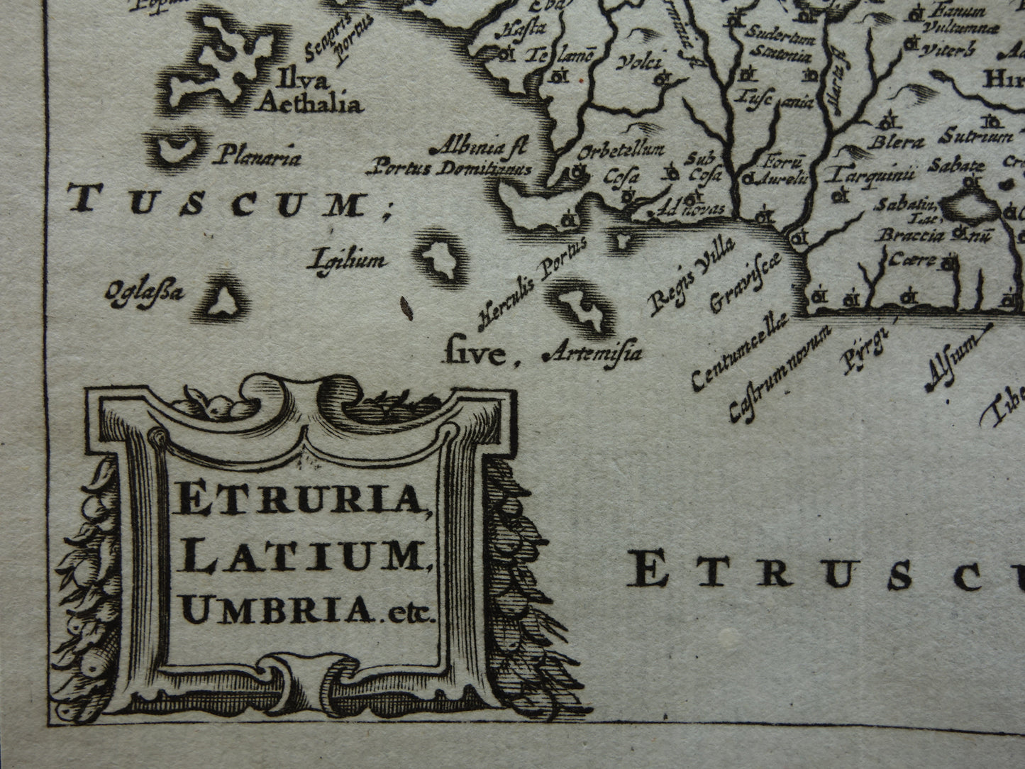 Italië 360+ jaar oude kaart van Centraal-Italië in oudheid 1661 originele antieke Nederlandse landkaart klein formaat Etruria Latium Umbria