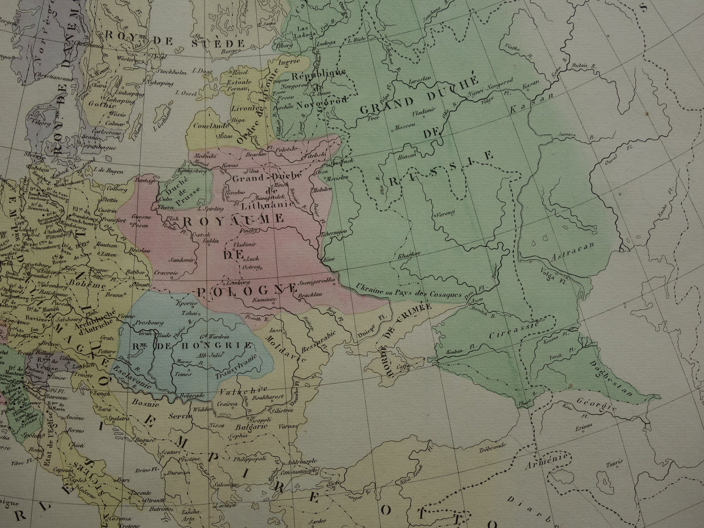 Oude kaart van Europa in het jaar 1556 keizer Karel V originele antieke landkaart uit 1830 geschiedeniskaart
