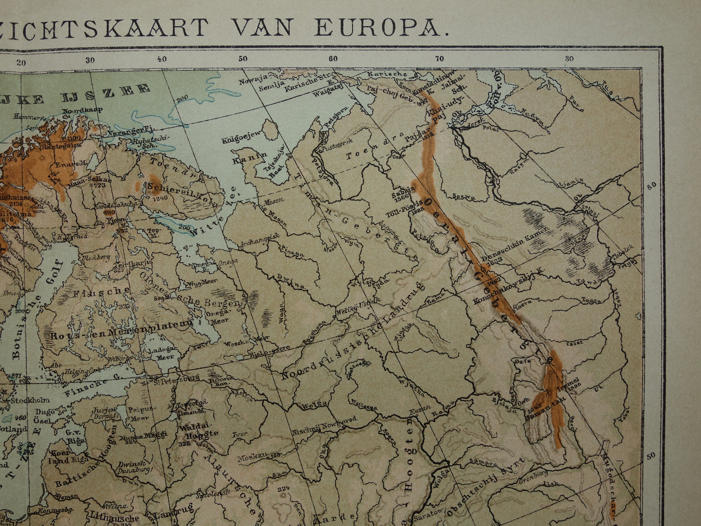 EUROPA Oude hoogtekaart van Europa uit 1907 originele Nederlandse antieke vintage kaart Bergen Rivieren Geologie landkaart