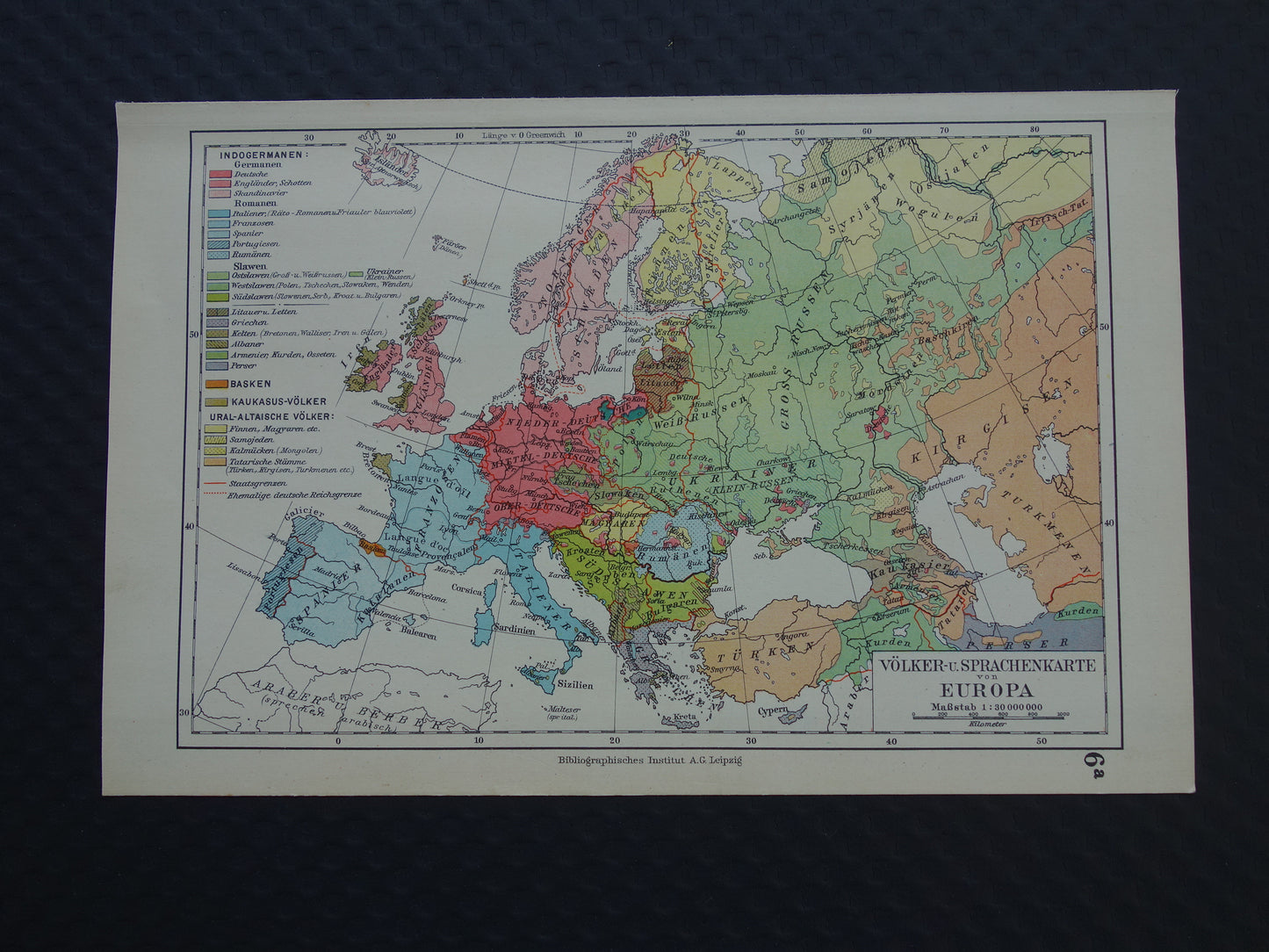 Oude kaart van Europa - kleine etnologische en linguïstische landkaart Europa - vintage kaarten