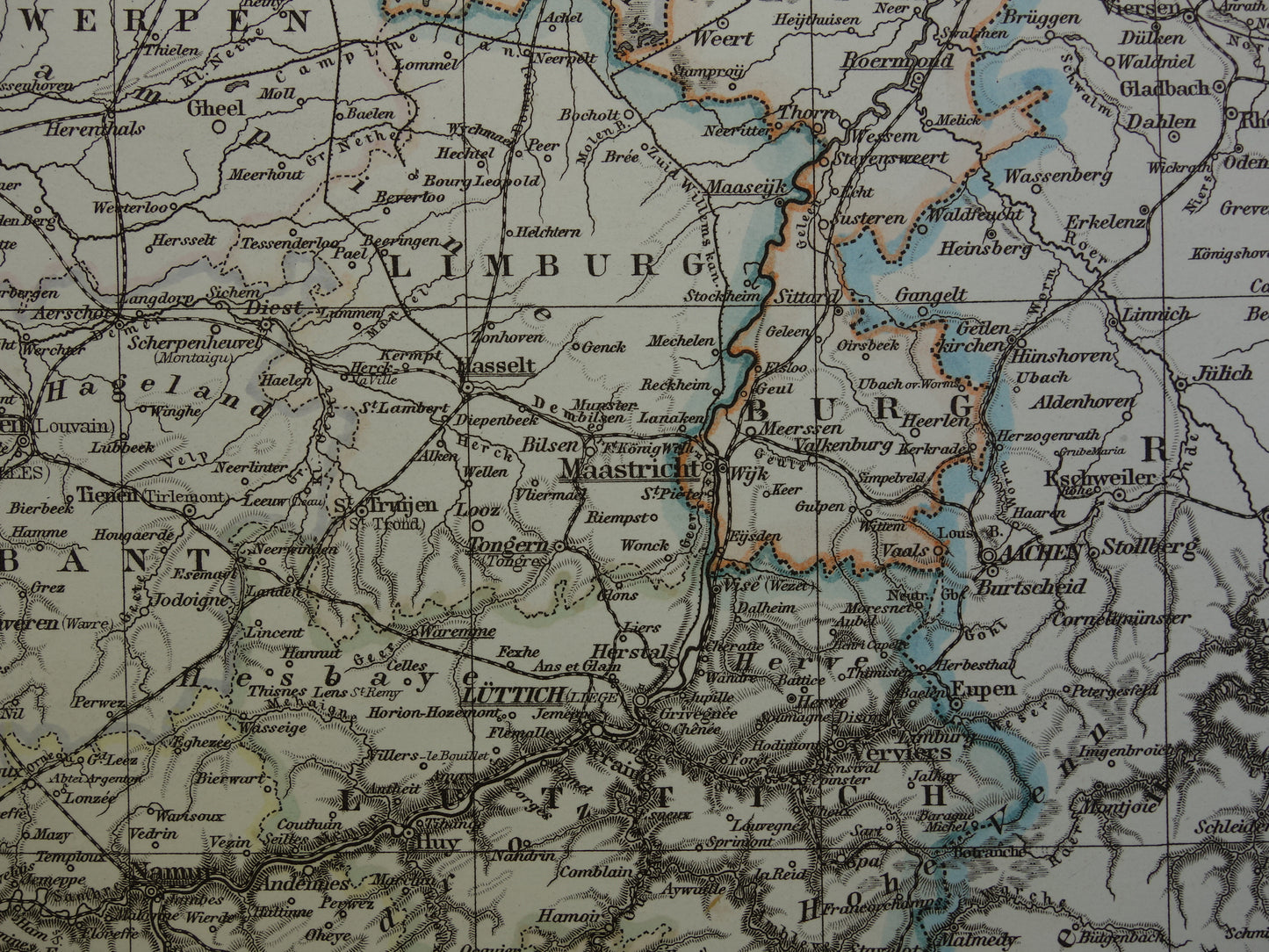 Oude landkaart van NEDERLAND en BELGIË in 1868 Antieke Duitse kaart Benelux vintage poster met jaartal