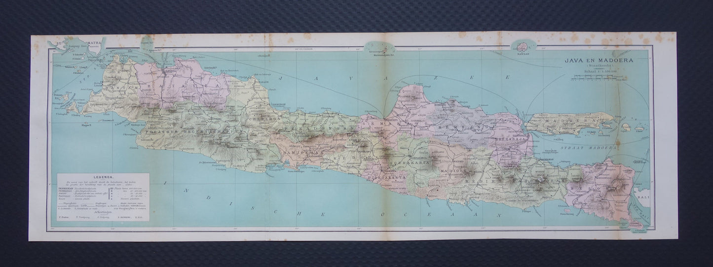 Java en Madoera staatkundig kaart landkaart uit 1918