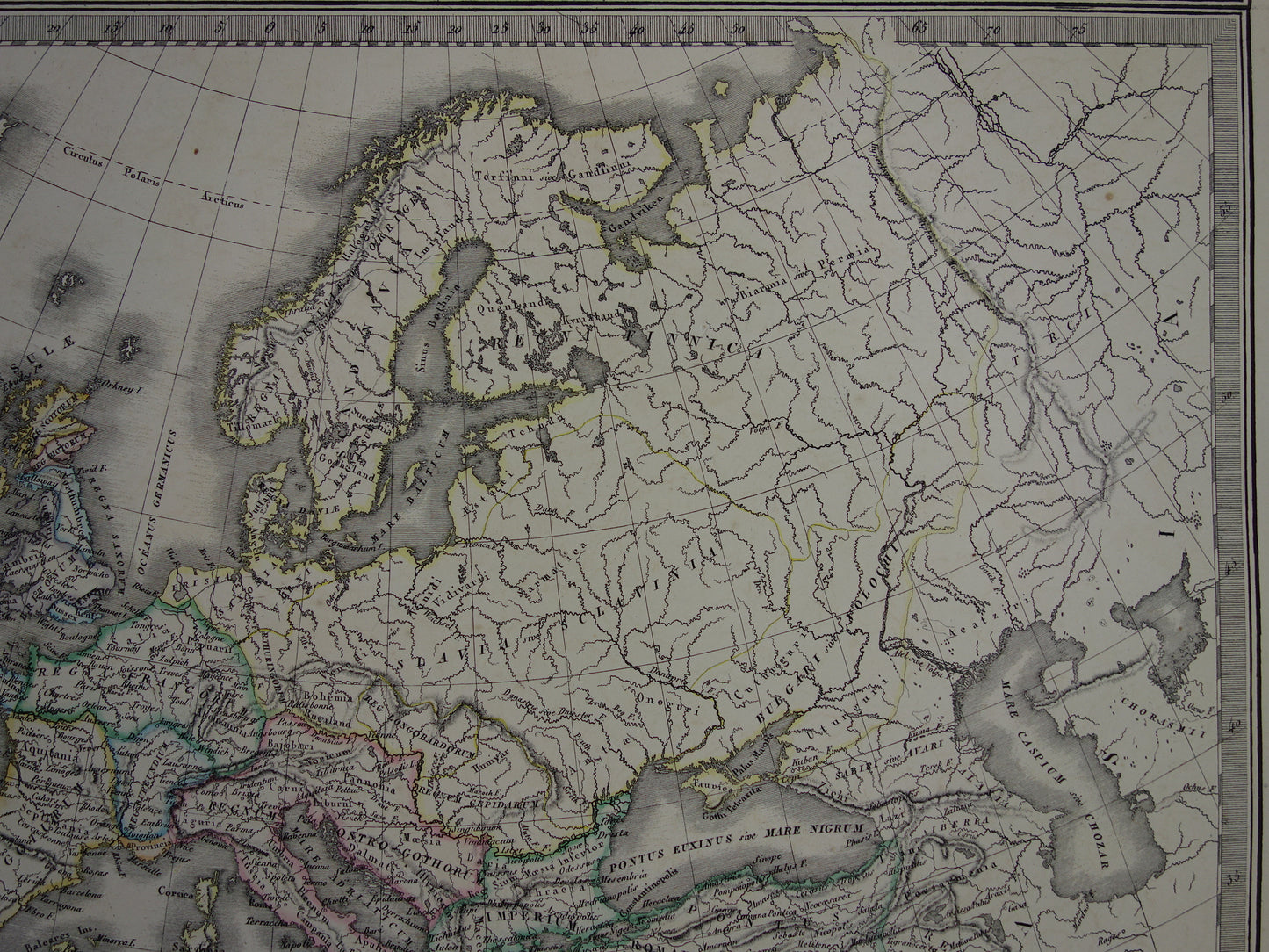 Oude kaarten over geschiedenis van Europa voor en na grote volksverhuizing antieke landkaart uit 1851 invallen barbaren