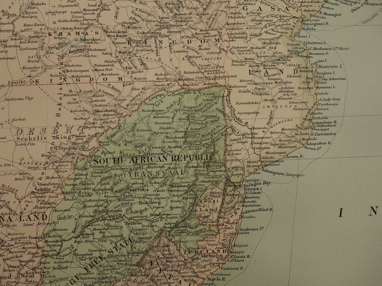 Antieke kaart zuiden van Afrika uit 1890 Grote originele 130+ jaar oude landkaart Madagaskar Mozambique Zambia Zuid-Afrika