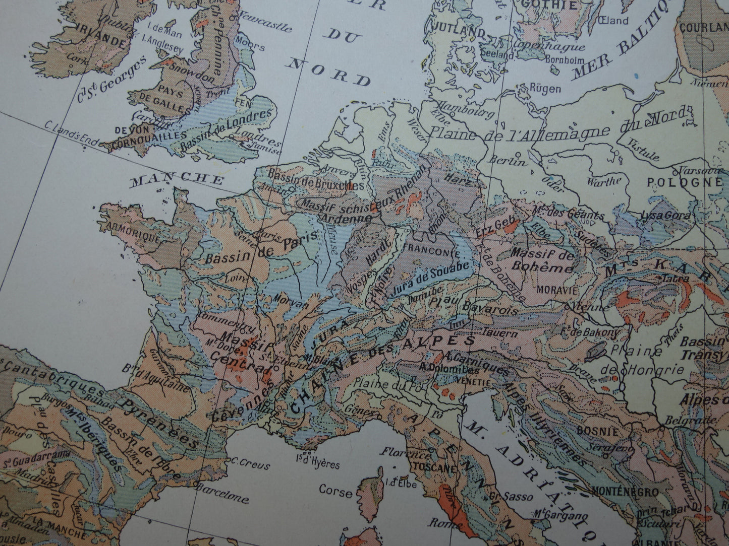 Oude geologische kaart van Europa Originele antieke geologie kaart continent Europa tijdschaal vintage kaarten
