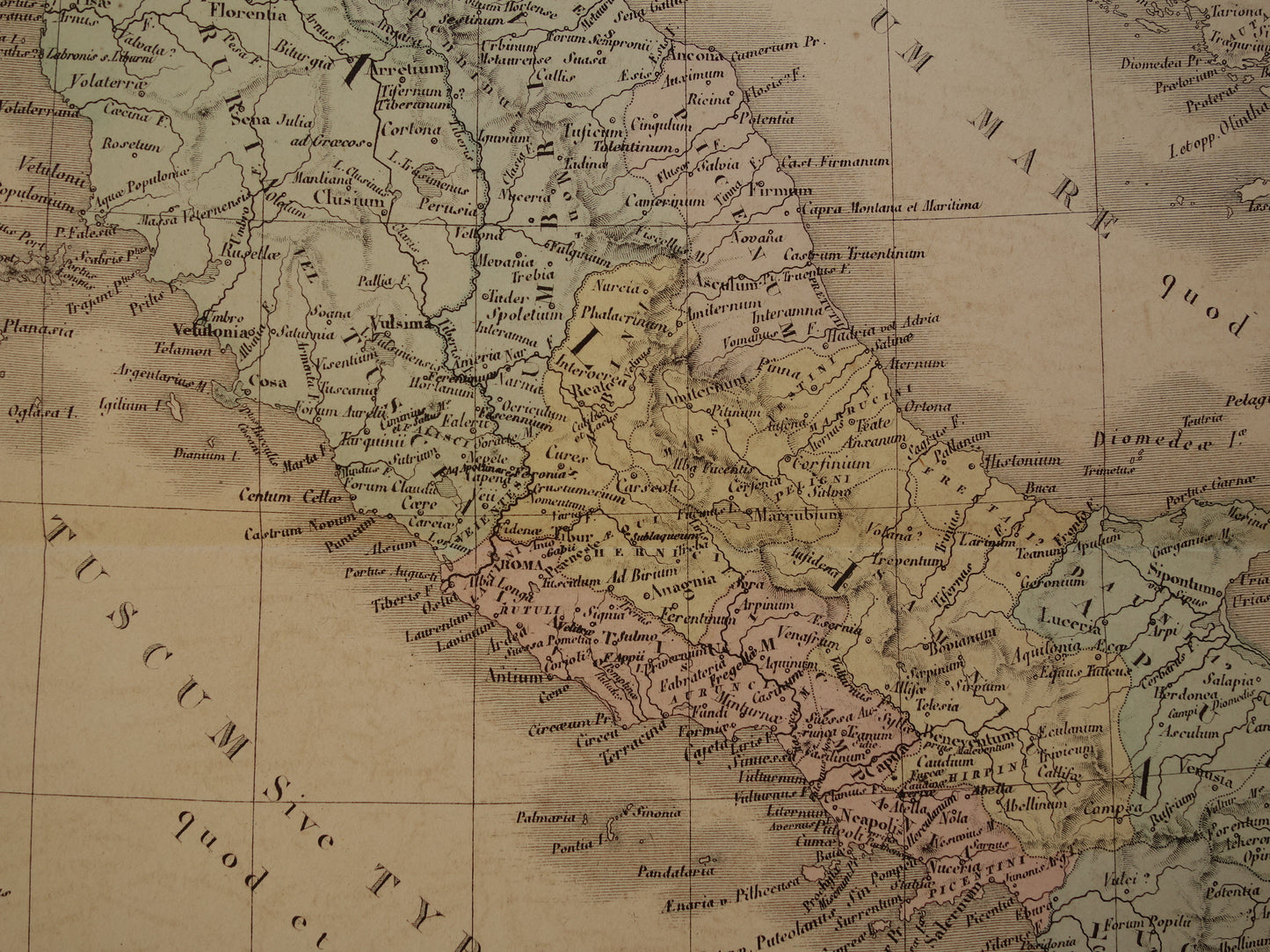 ITALIE grote oude Franse kaart van Italië in de klassieke oudheid uit 1875 originele antieke handgekleurde landkaart