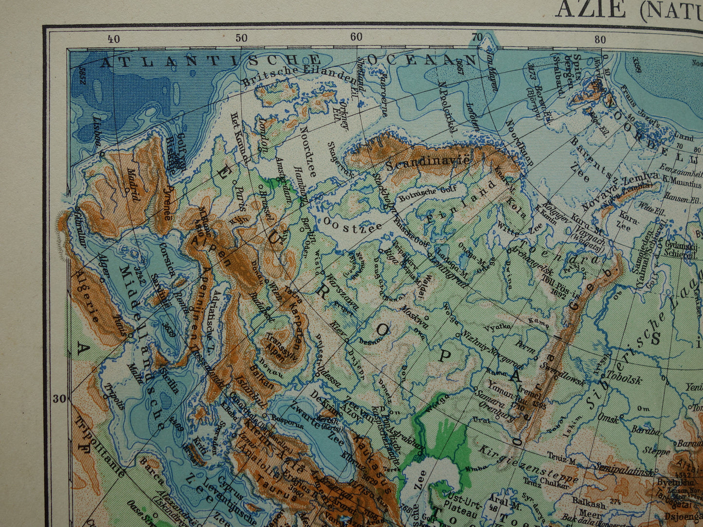 AZIË oude landkaart van continent Azië uit 1936 originele Nederlandse antieke kaart hoogtekaart bergen en rivieren