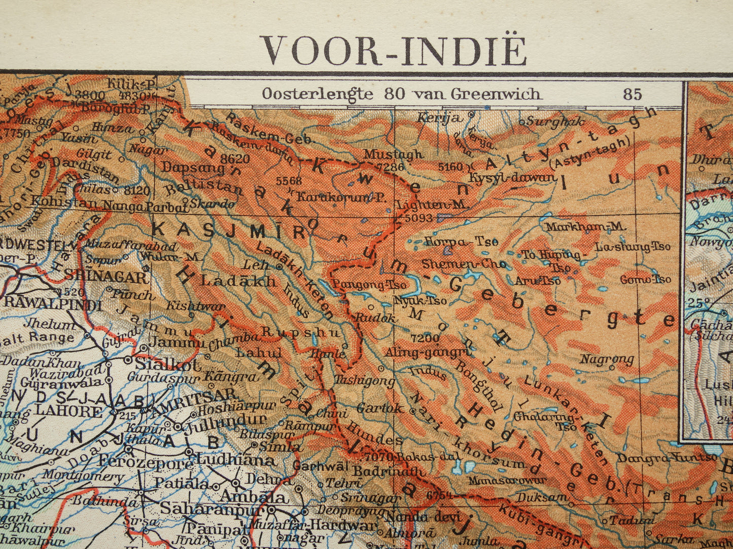 Oude kaart van India uit 1938 originele vintage Nederlandse landkaart van India hoogtekaart
