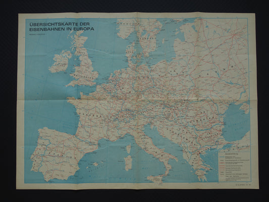 Set van twee oude kaarten spoorwegen spoorlijnen in Europa Antieke kaart Duitsland en vintage landkaart spoorkaart Europa