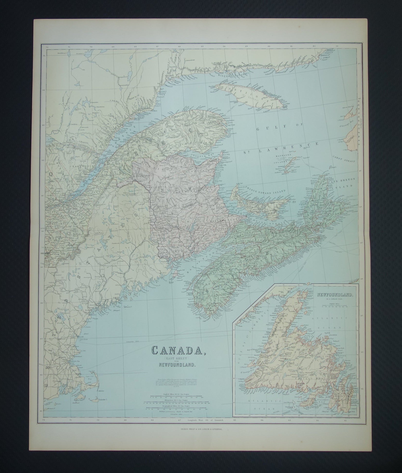 CANADA Grote antieke kaart van Newfoundland Quebec Nova Scotia Brunswick 1890 oude Engelse landkaart poster