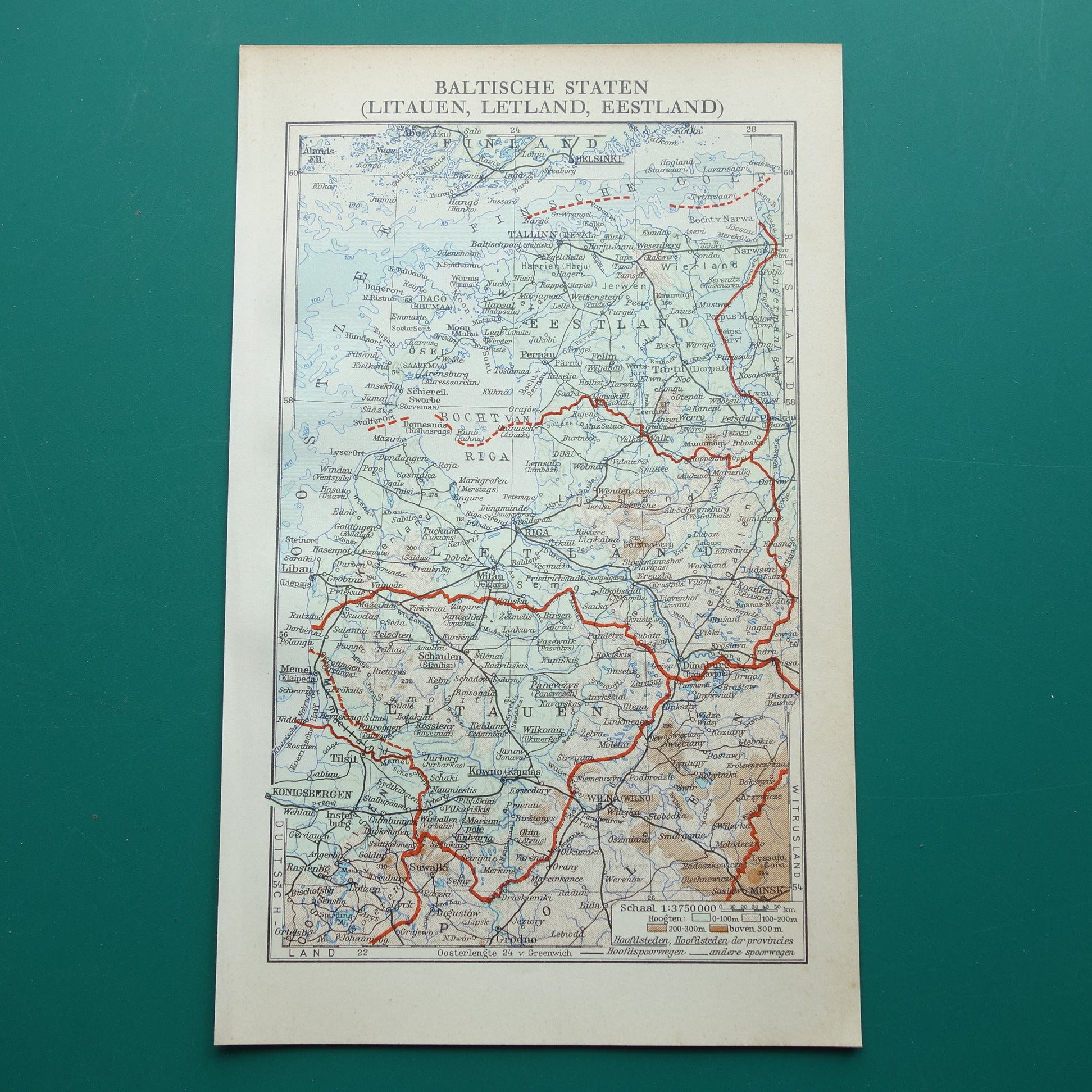 Baltische Staten oude kaart uit 1936 kleine originele Nederlandse vintage landkaart Letland Estland en Litouwen