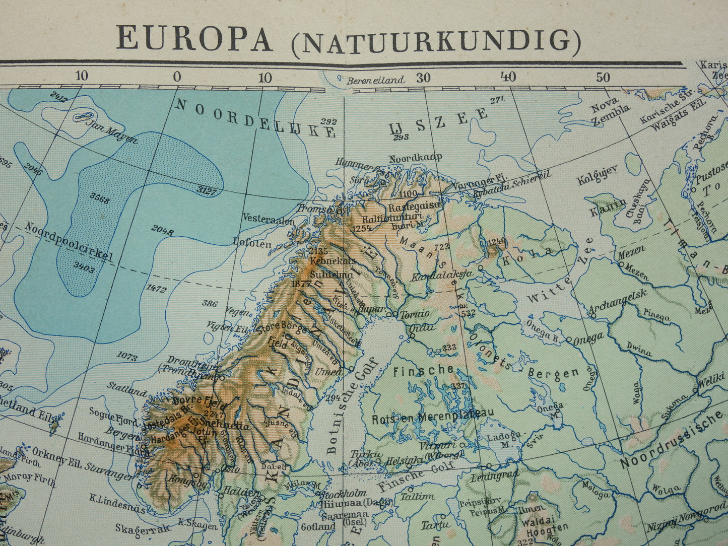 EUROPA Alte physische Landkarte Europas aus dem Jahr 1935 Original niederländische Vintage-Karte Berge Flüsse Geologie Höhenkarte