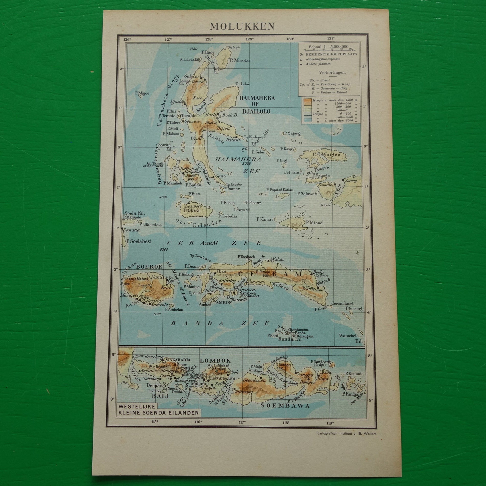 MOLUKKEN Oude kleine landkaart van de Molukken uit 1937 originele vintage kaart Indonesië
