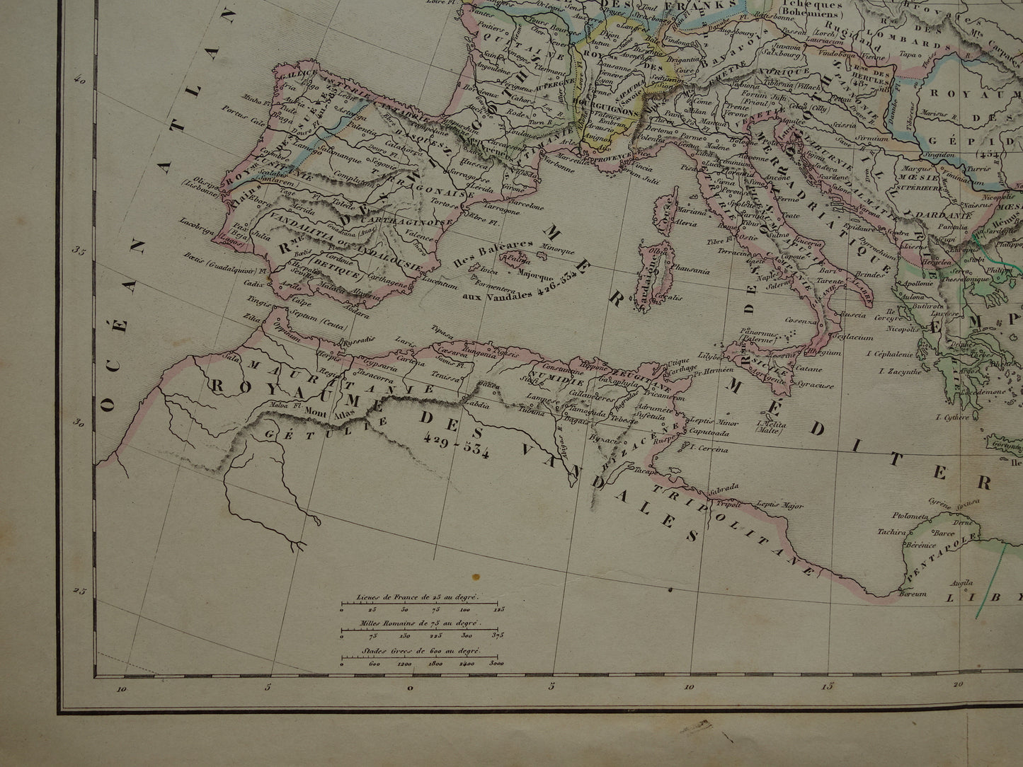 Oude kaart van de grote volksverhuizing in Europa tijdens 6e eeuw n. Chr. Antieke landkaart val van het (west) Romeinse Rijk - invasie barbaren