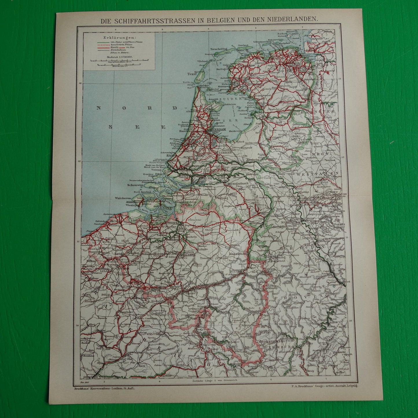 Oude kaart van waterwegen in NEDERLAND en BELGIË uit 1909 originele antieke landkaart Scheepvaart Kanalen Rivieren Maritieme kaarten