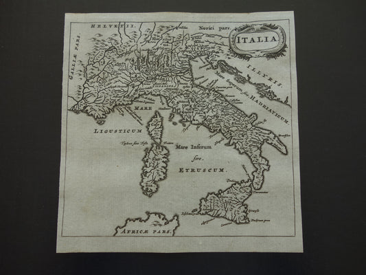Italië 360+ jaar oude kaart van Italië 1661 originele antieke Nederlandse landkaart klein formaat