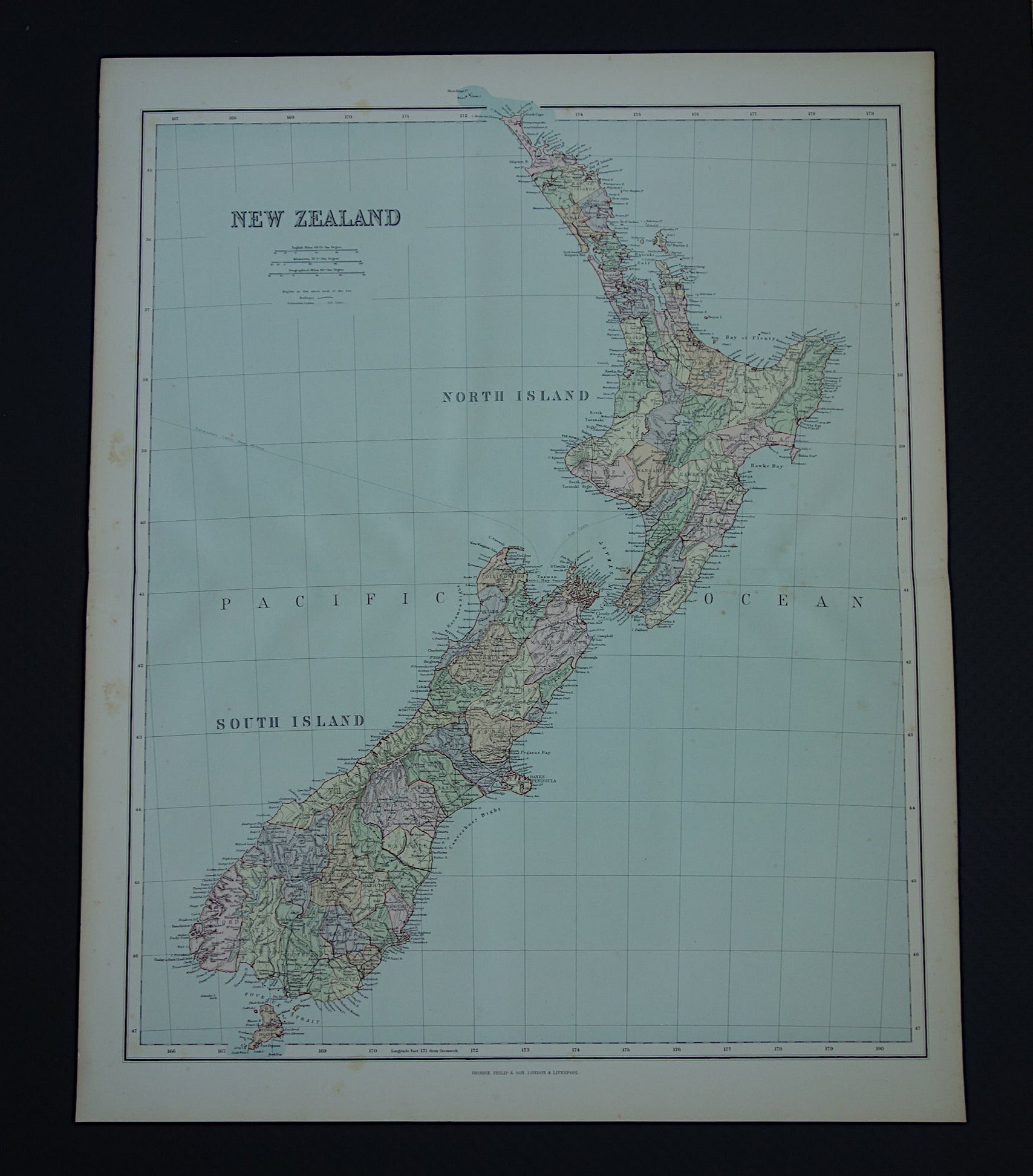 Oude landkaart van Nieuw-Zeeland uit 1890 Mooie origineel antieke kaart New Zealand Vintage landkaarten