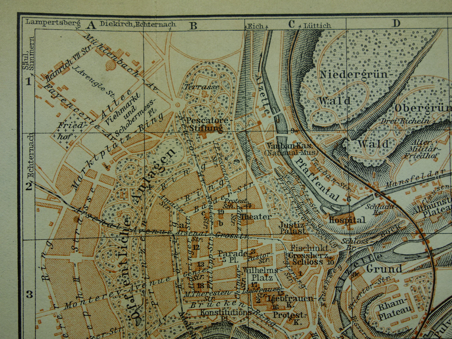 LUXEMBURG oude kaart van Luxembourg Stad uit 1904 kleine originele antieke plattegrond landkaart