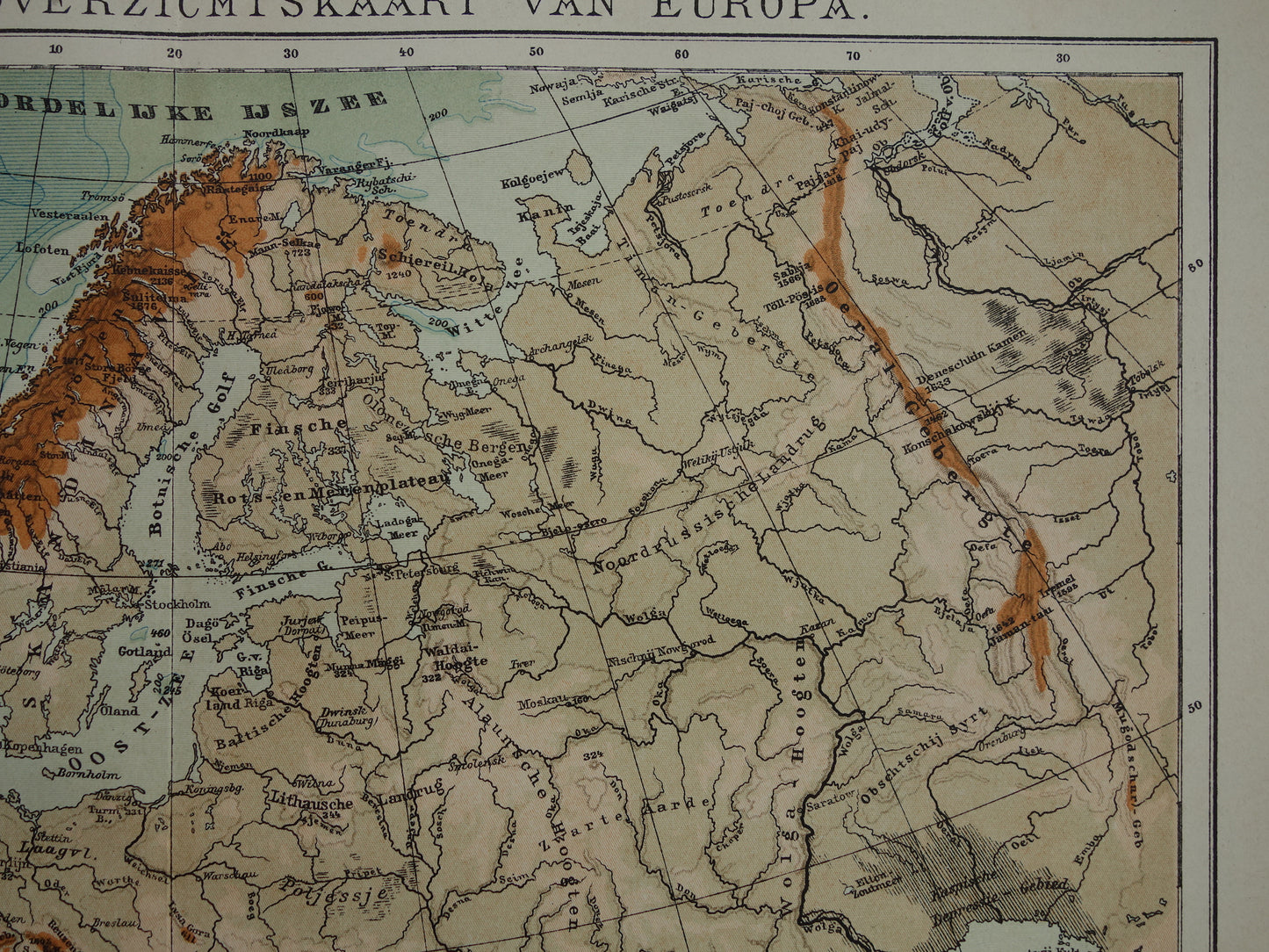 EUROPA Oude hoogtekaart van Europa uit 1907 originele Nederlandse antieke vintage kaart Bergen Rivieren Geologie landkaart