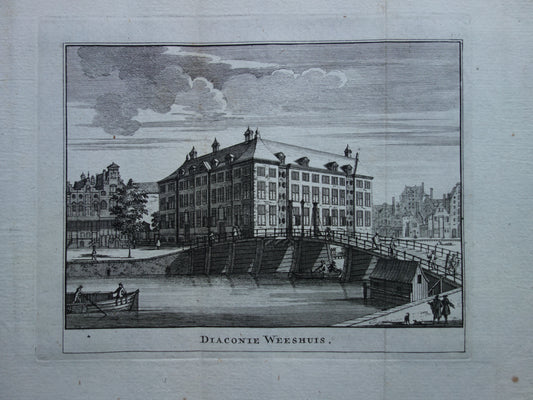 Oude prent van Diaconie-Weeshuis in Amsterdam Originele antieke gravure hoek Zwanenburgwal Amstel Stopera Historisch stadsgezicht Vintage Print