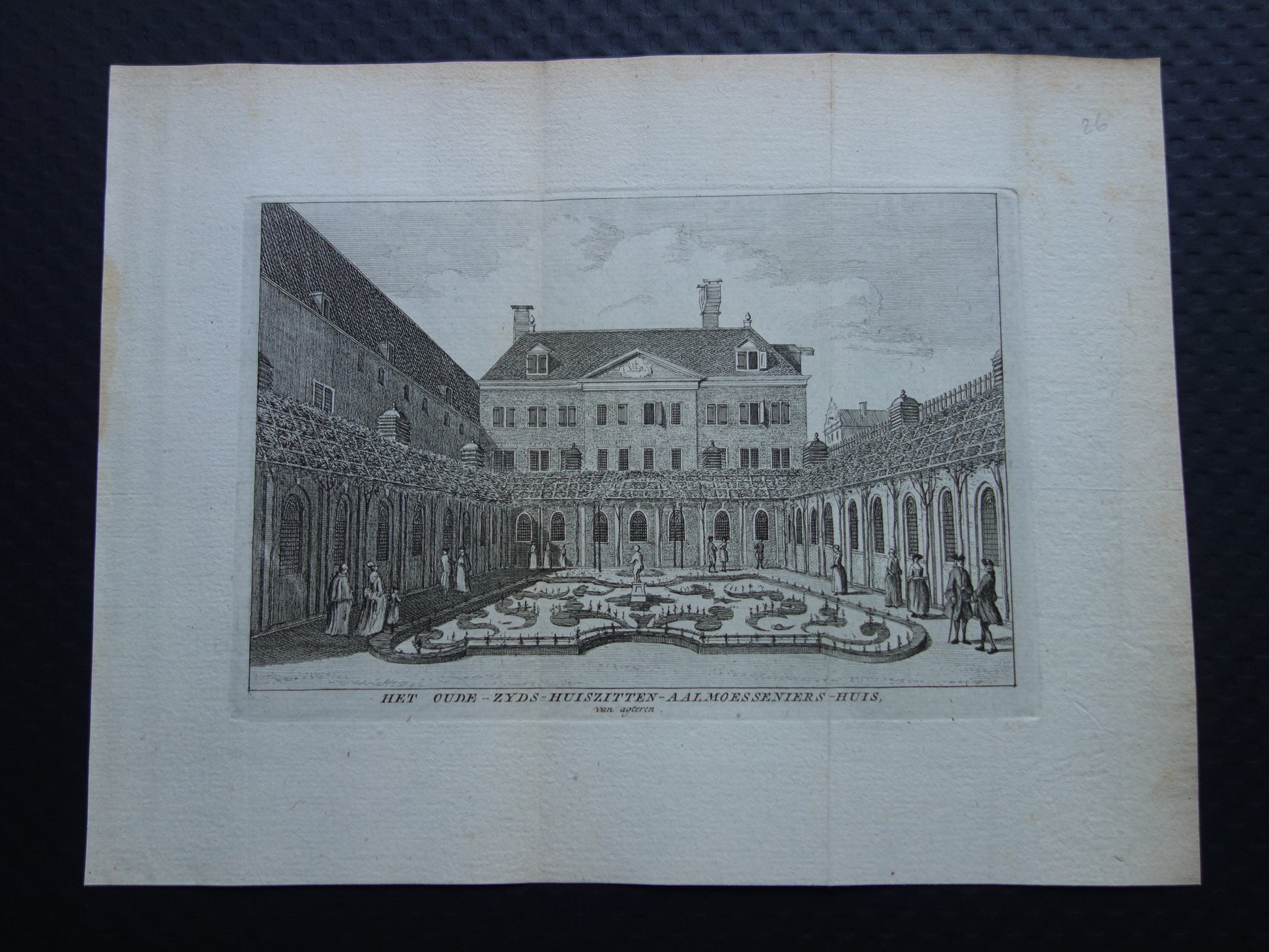 Oude prent van Oudezijds Huiszittenhuis / Academie van Bouwkunst in Amsterdam Originele antieke gravure Huiszittenaalmoezeniershuis Waterlooplein Historisch stadsgezicht Vintage Print