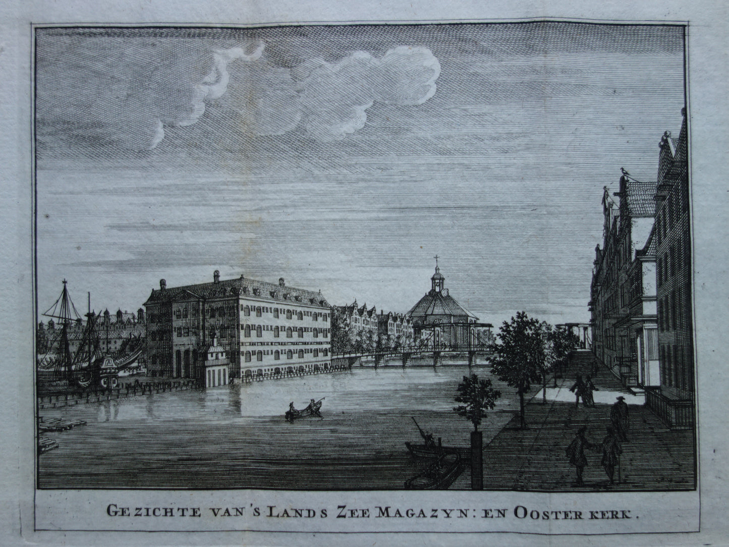 Admiraliteits Magazijn en Oosterkerk Amsterdam Oude prent 1770 Originele antieke gravure Historisch stadsgezicht Vintage Print Gezichte van 's Lands zee Magazyn en Ooster Kerk.