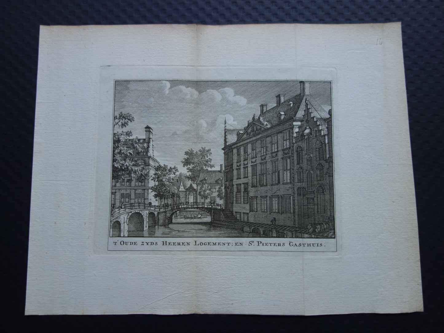 T' Oude zyds Heeren Logement en St. Pieters Gasthuis gravure prent 1770 wagenaar
