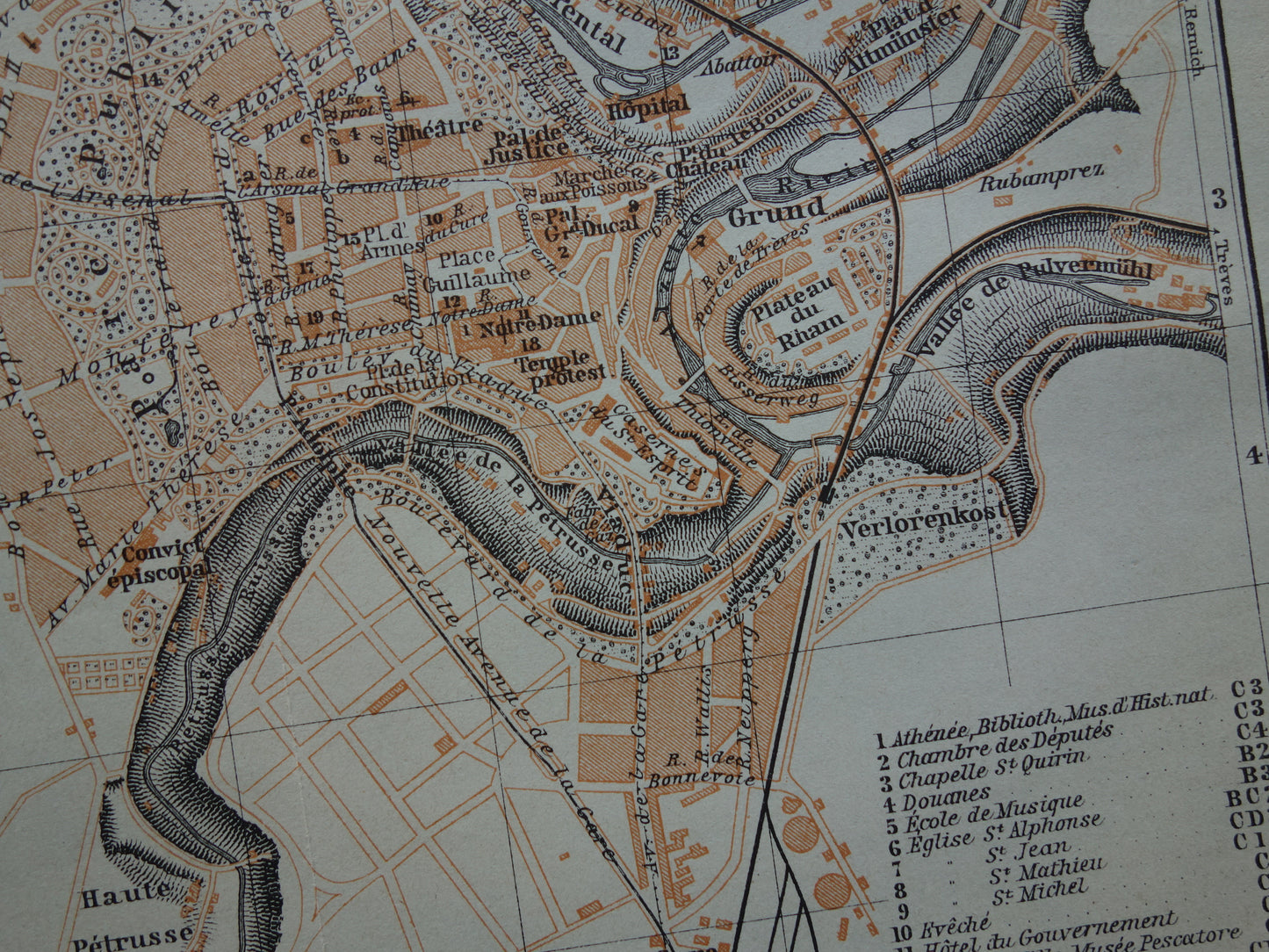 LUXEMBURG oude kaart van Luxembourg Stad uit 1904 kleine originele antieke plattegrond landkaart