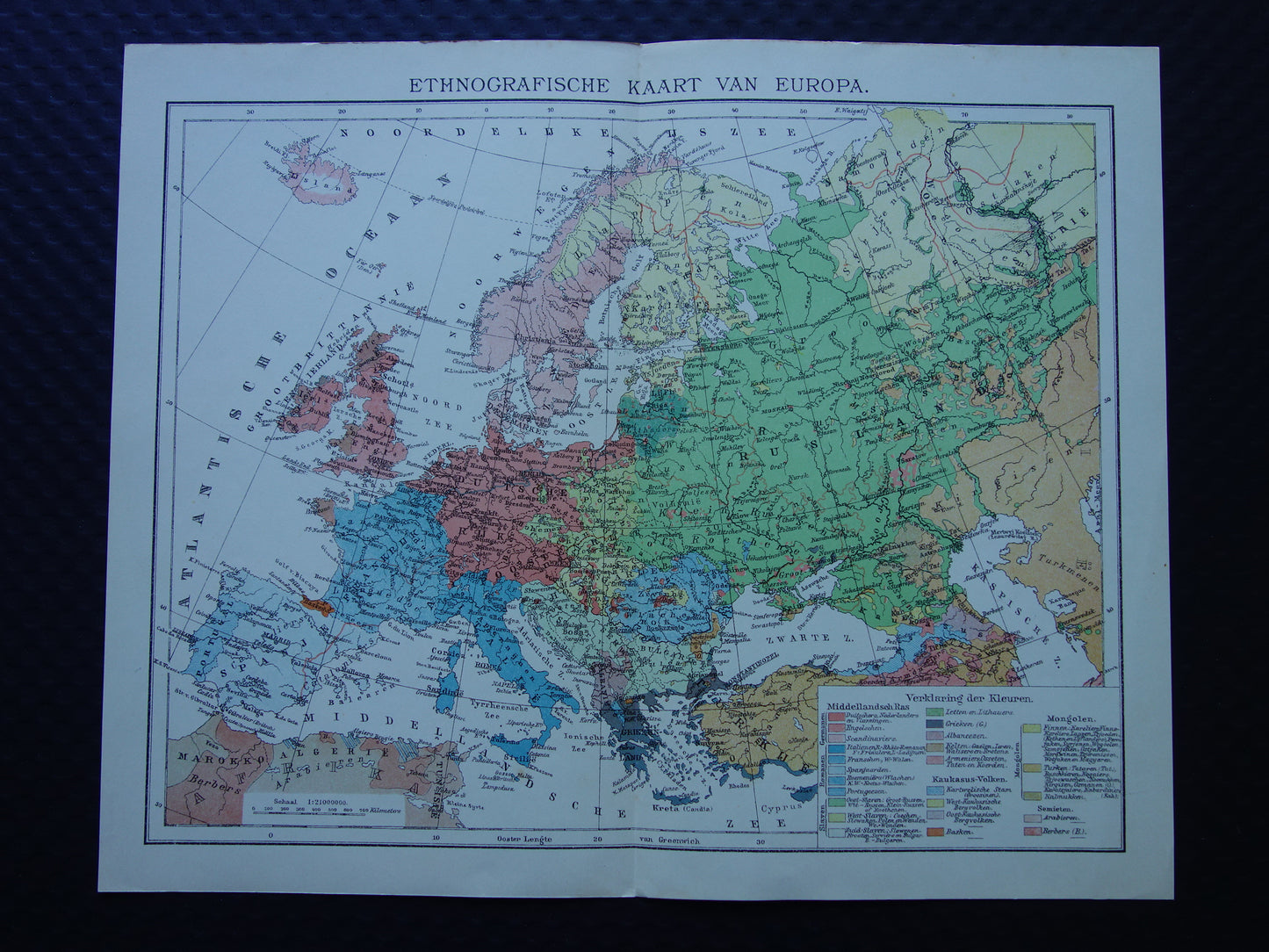 Oude etnografische kaart van Europa uit 1917 originele antieke landkaart etnografie van Europa continent vintage Nederlandse kaarten