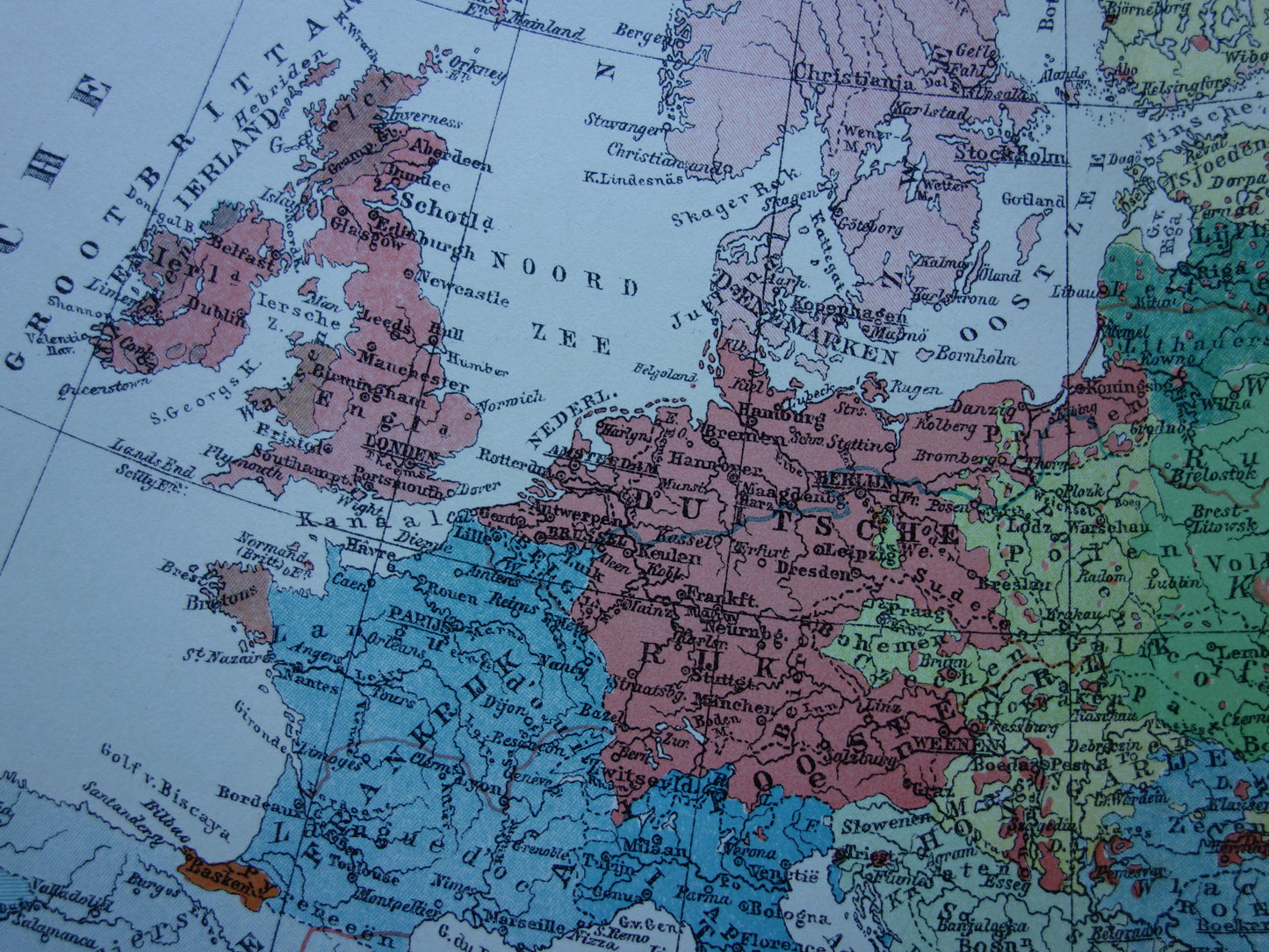 Oude etnografische kaart van Europa uit 1917 originele antieke landkaart etnografie van Europa continent vintage Nederlandse kaarten