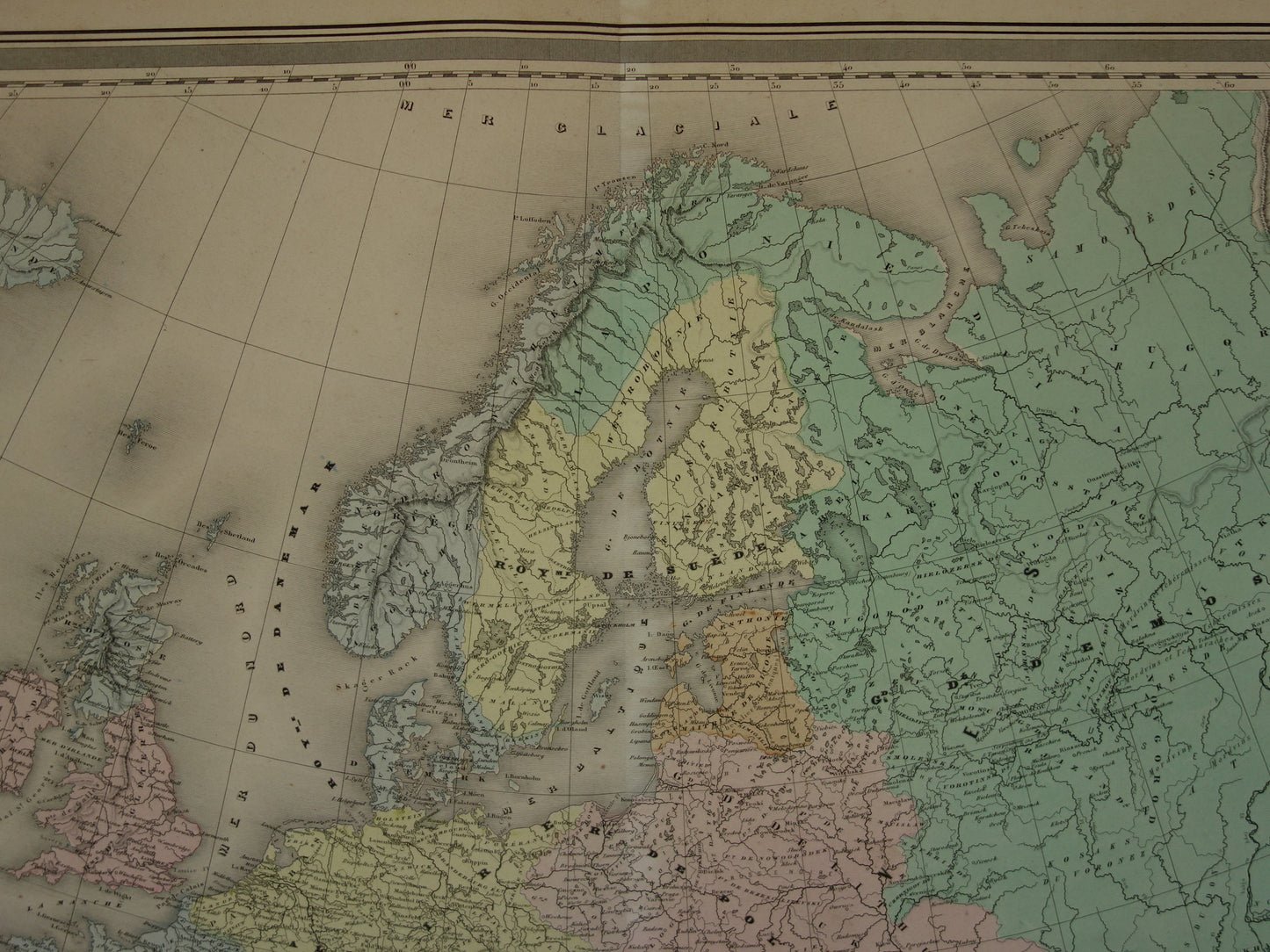 Kaart van Europa tijdens Keizer Karel de Vijfde Antieke landkaart Europees continent 16e eeuw  vintage kaarten