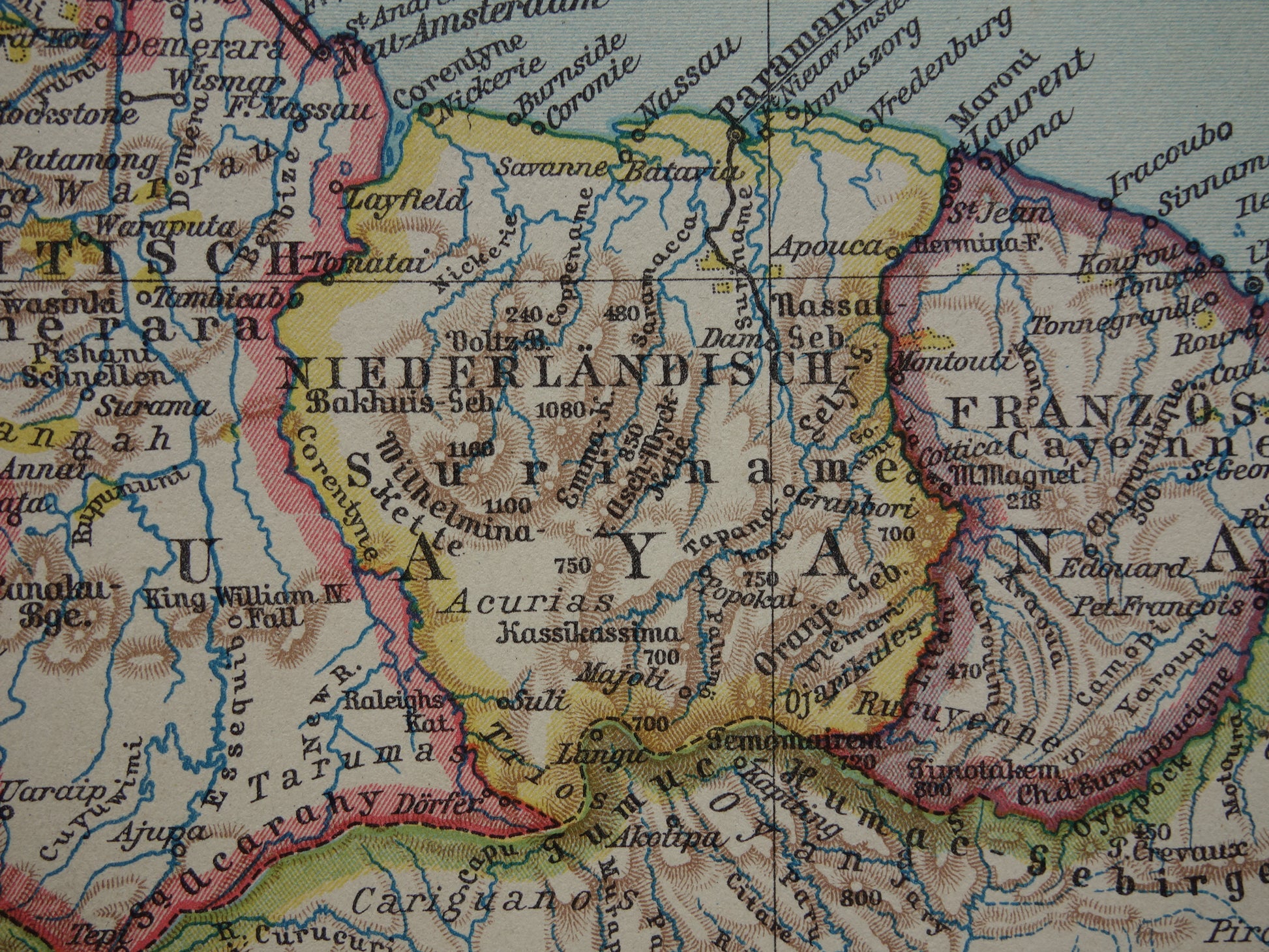 Oude kaart met Suriname uit het jaar 1931