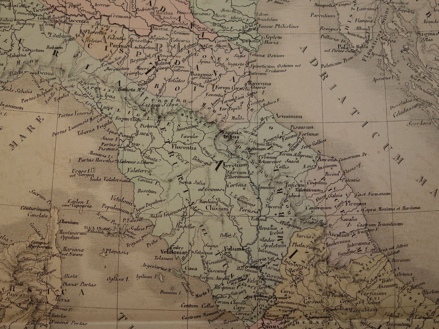 ITALIE grote oude Franse kaart van Italië in de klassieke oudheid uit 1875 originele antieke handgekleurde landkaart